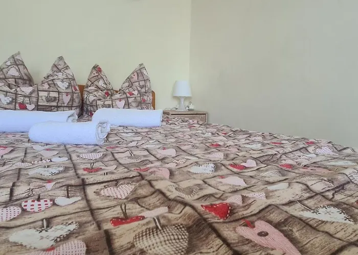 Dom Joanna Nocleg ze śniadaniem 3*